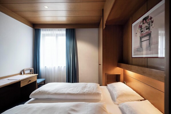 2 chambres, fer et planche à repasser, accès au Wi-Fi (inclus)