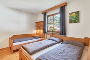 3 habitaciones, wifi gratis y ropa de cama 