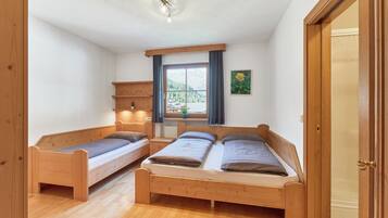 3 Schlafzimmer, kostenloses WLAN, Bettwäsche