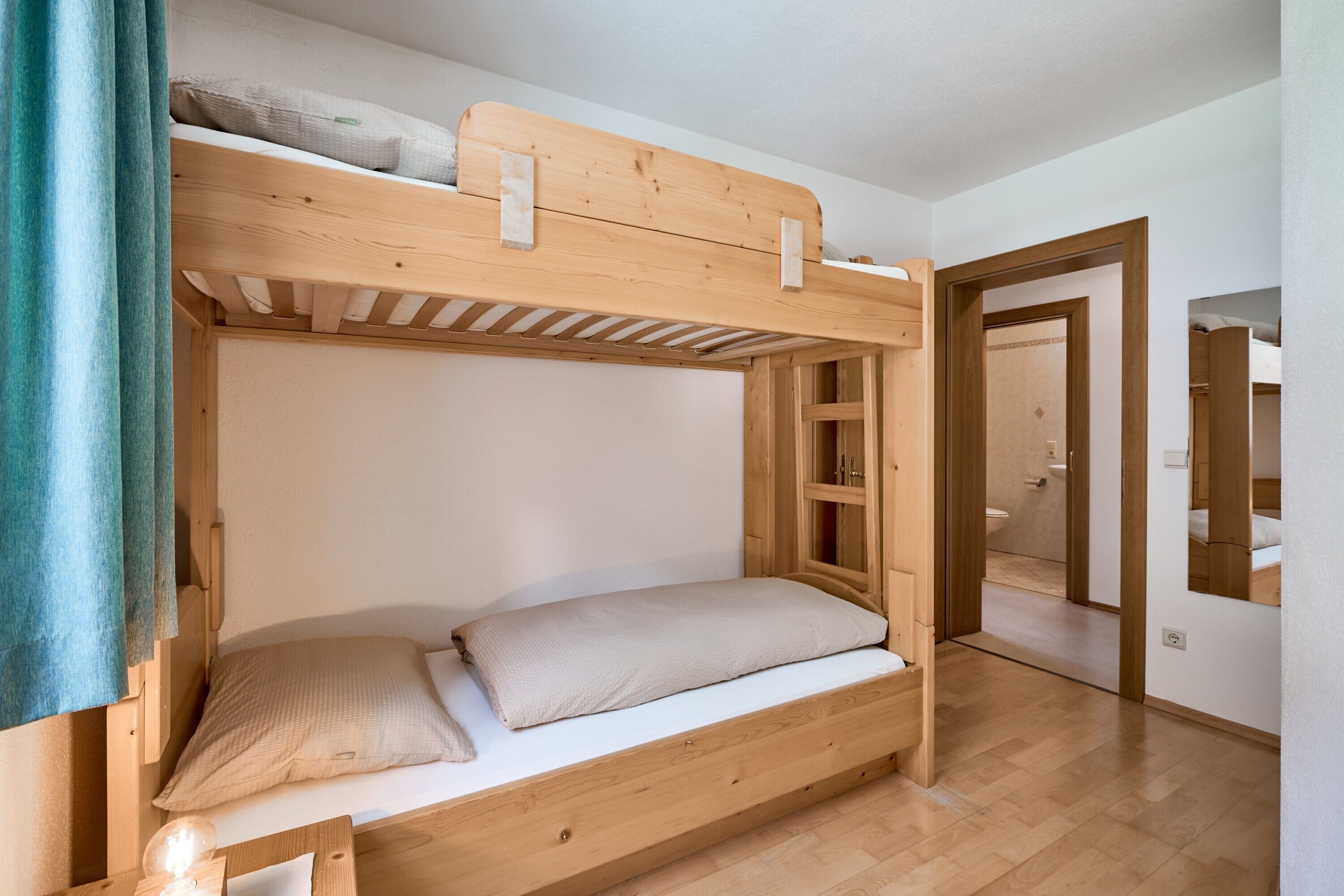 2 chambres, Wi-Fi gratuit, draps fournis