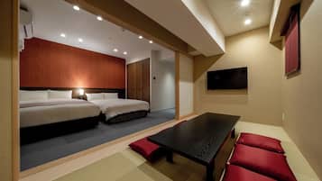 Japanese suite | In-room safe, blackout drapes, iron/ironing board, free WiFi