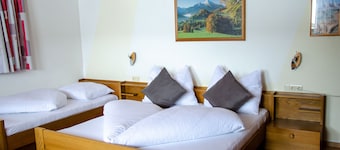 Ideal for mountain lovers, couples, dog lovers and small families