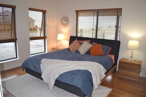 4 bedrooms, travel cot, free WiFi, bed sheets