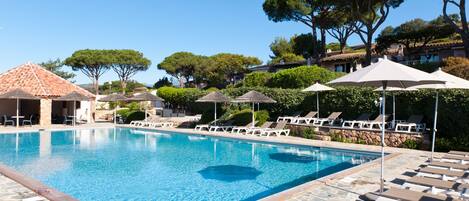 Piscine extérieure, piscine chauffée