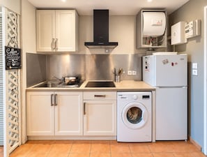 Private kitchen - Caribbean Escape - View Orient Bay and St Barth, pool and beach - 4217 (Orient Bay)