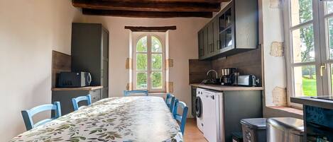 Fridge, microwave, dishwasher