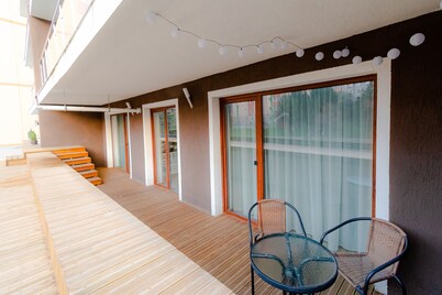 KarpatenHaus | Transylvanian Apt. w/ lrg. terrace