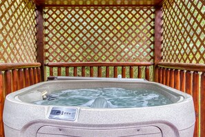 屋外スパ浴槽