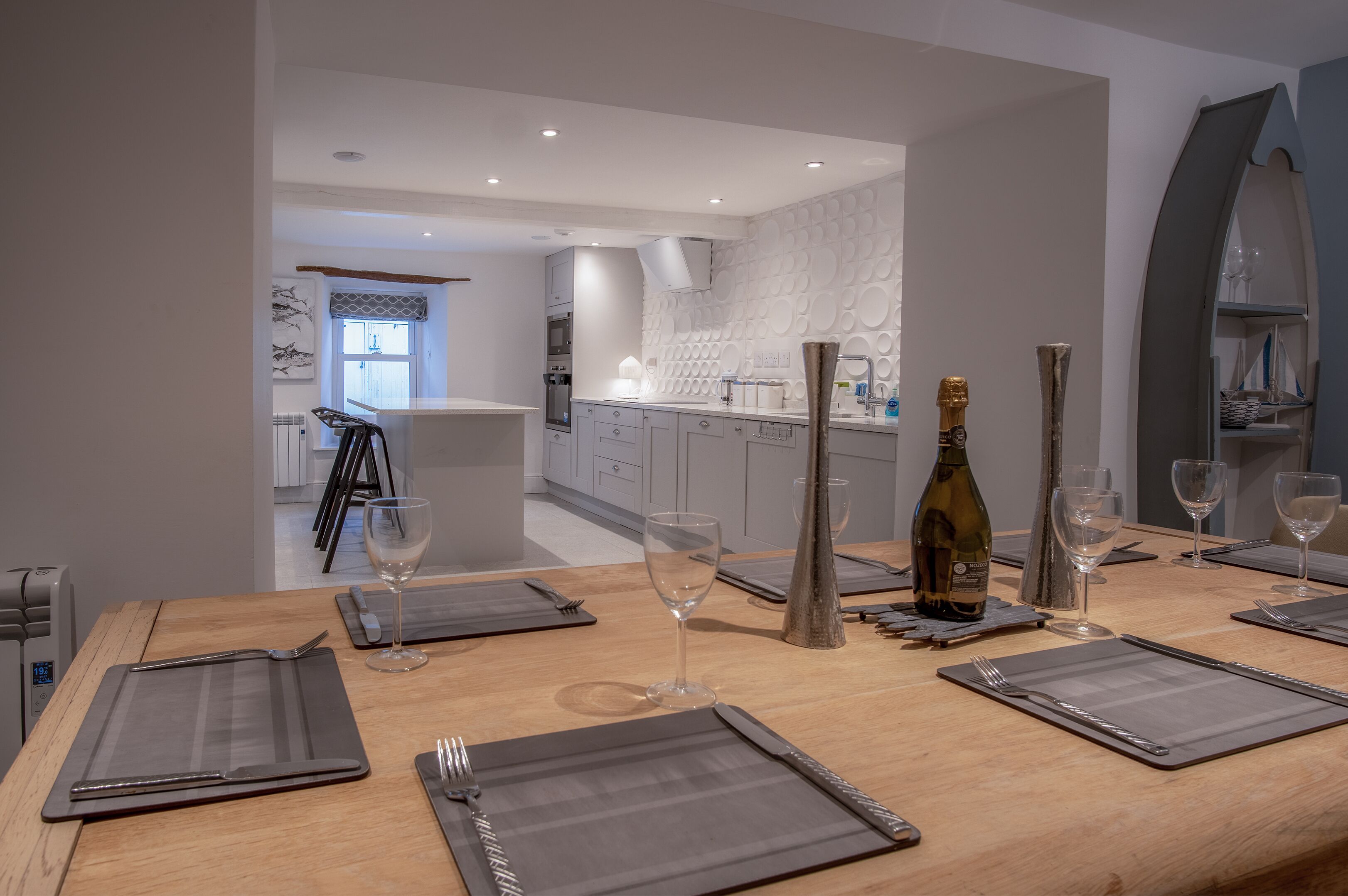 平房 (4 Bedrooms) | 私人廚房 | 電冰箱、微波爐、烤箱、爐台