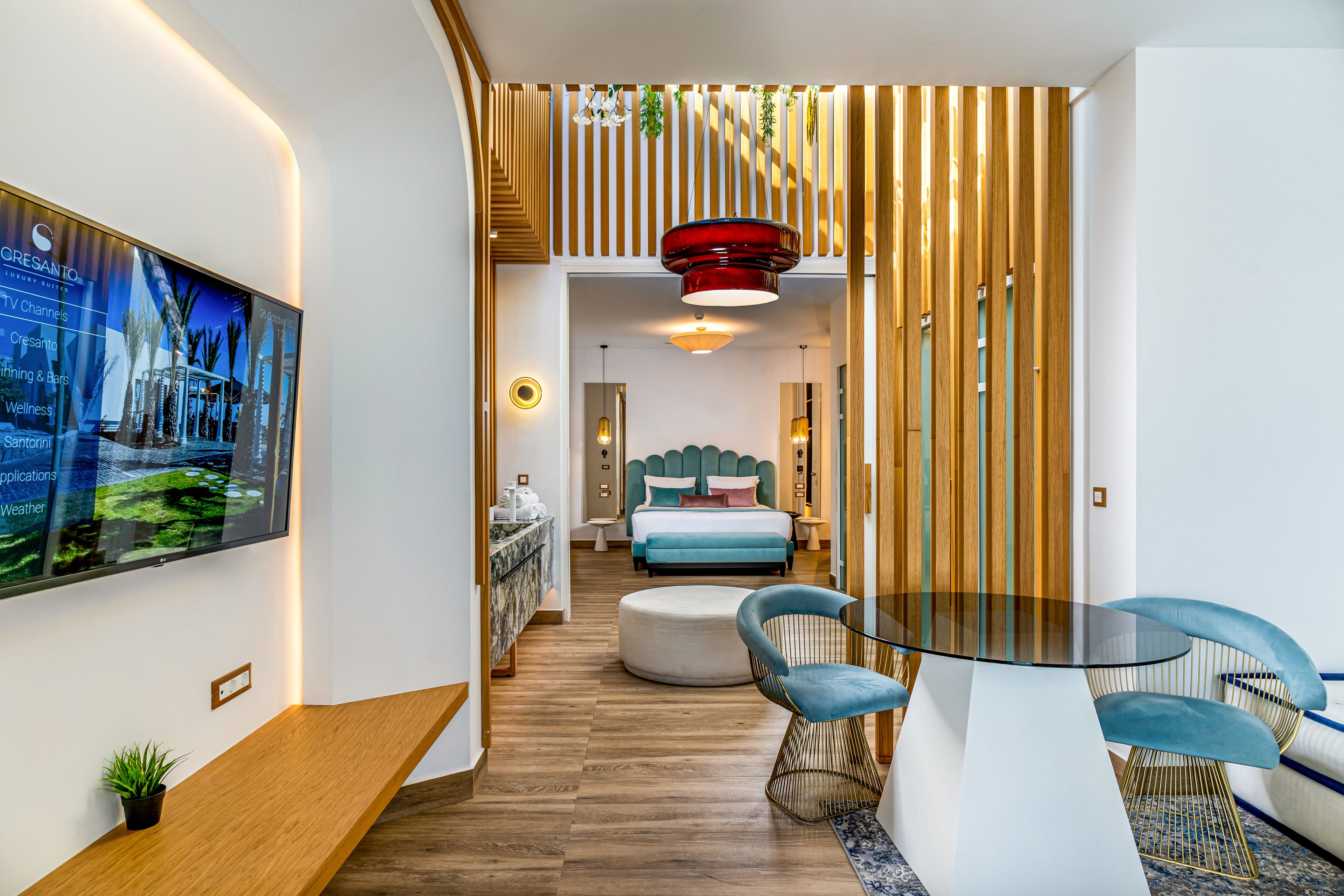 Honeymoon Suite with Sea View and Heated Pool | Egyptian cotton sheets, premium bedding, down comforters, pillowtop beds