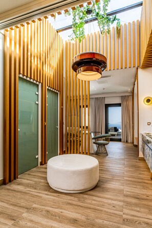 Presidential Suite Sea View and Heated Pool | 1 bedroom, Egyptian cotton sheets, premium bedding, down comforters