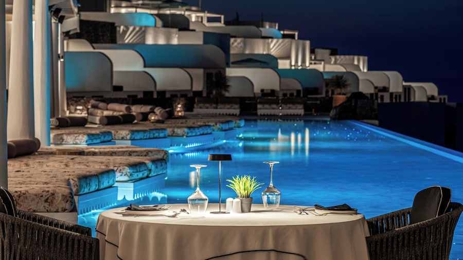 Cresanto Luxury Suites