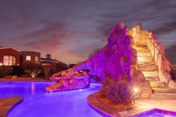 Outdoor pool, a heated pool
