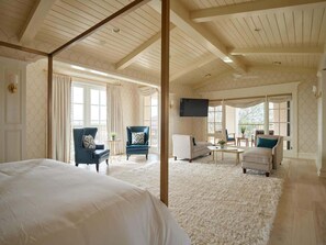 11 bedrooms, desk, iron/ironing board, WiFi - Desert Oasis, Lazy River, Pool, Theater, Fireplace (Scottsdale)