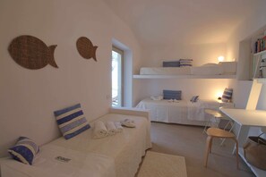 4 chambres, lit parapluie, Wi-Fi, draps fournis