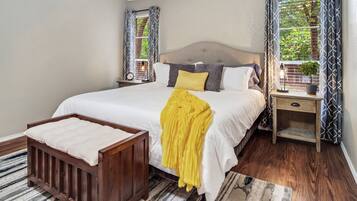 Nhà, 3 phòng ngủ | 3 phòng ngủ, khu vực làm việc phù hợp cho laptop