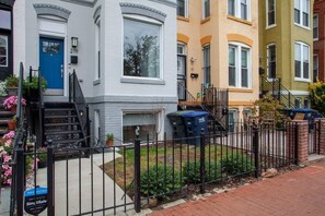 Uklassifisert bilde, 2 av 10, knapp