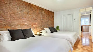 3 bedrooms, desk, iron/ironing board, WiFi