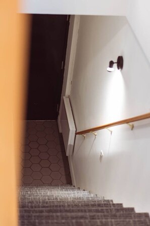 Unclassified image, 3 of 18, button