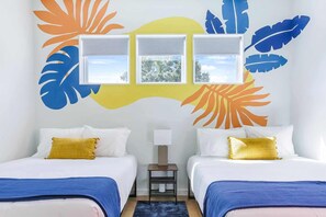 5 chambres, fer et planche à repasser, lit de bébé portatif, Wi-Fi