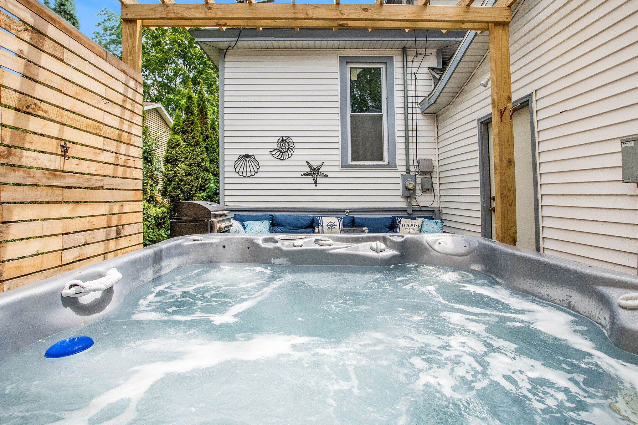 Bain à remous extérieur