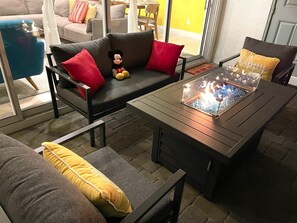 Älytelevisio, takka, videopelejä