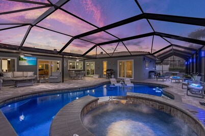 Simply WOW! Private Beach, Gulf Access, Kayaks & Heated Pool -Sanctuary on Savona - Roelens