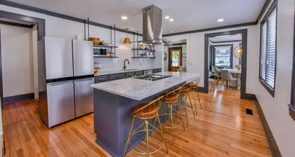 Pecan - walk to the Stadium! Firepits, grills and more!