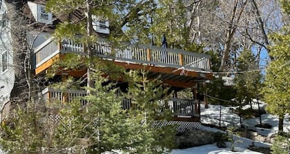 Lovely Lake View 4 BR Cabin w/ Large Kitchen & Deck.