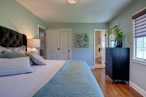 3 chambres, fer et planche à repasser, Wi-Fi gratuit, draps fournis