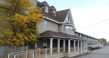 Harbourview Inn, SureStay Collection by Best Western