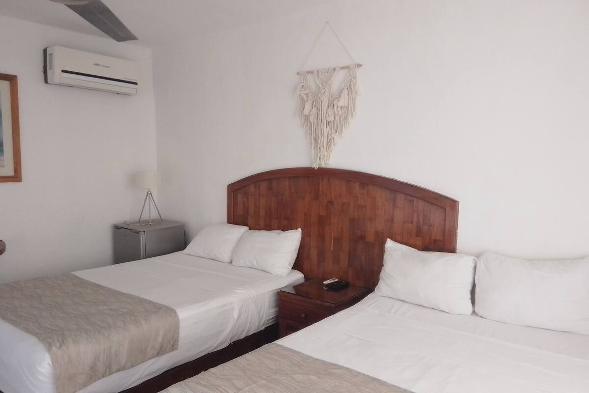 Chambre Quadruple | Wi-Fi gratuit, draps fournis