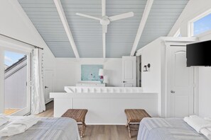 3 chambres, fer et planche à repasser, lit parapluie, Wi-Fi gratuit