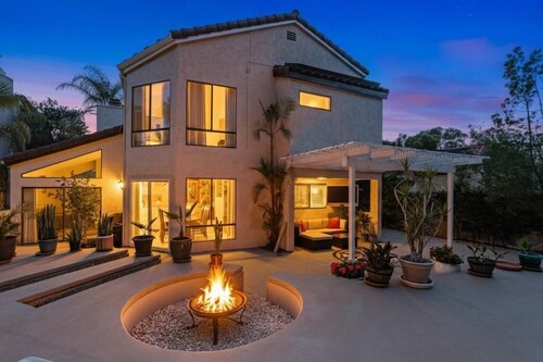 Tierrasanta Pool & Hot Tub House