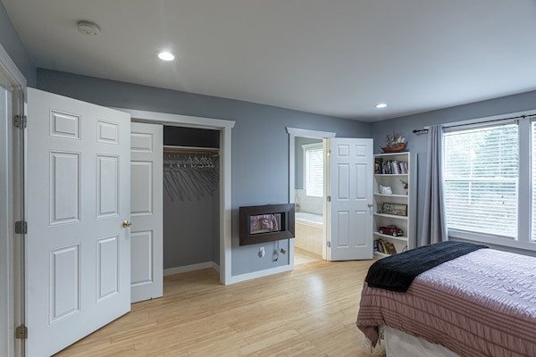 3 slaapkamers, een strijkplank/strijkijzer, gratis wifi