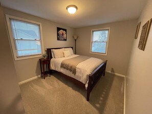 3 habitaciones, cuna de viaje, wifi gratis y ropa de cama
