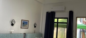 Studio room for 6 guests.