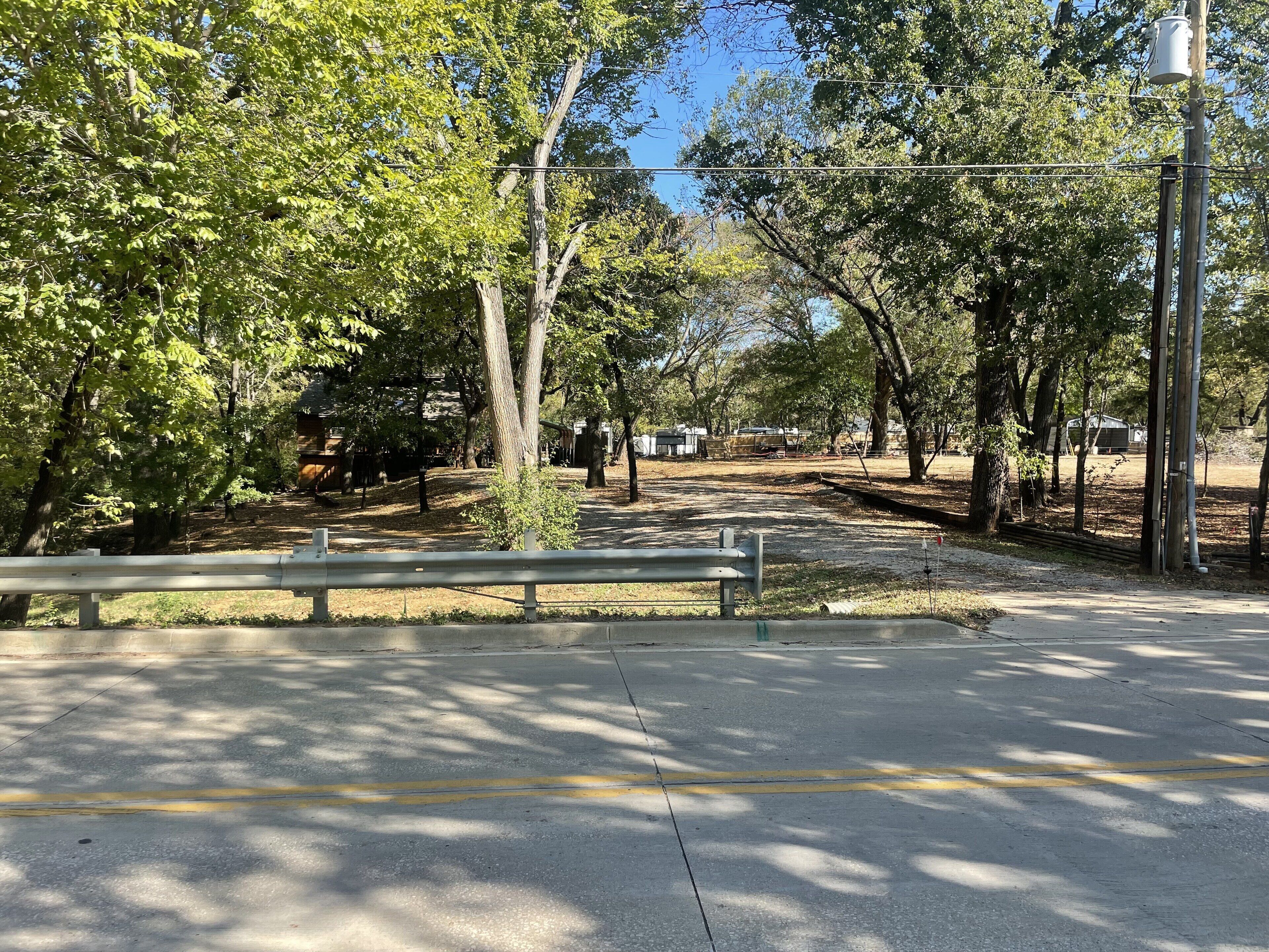 المنطقة المحيطة بالمنشأة