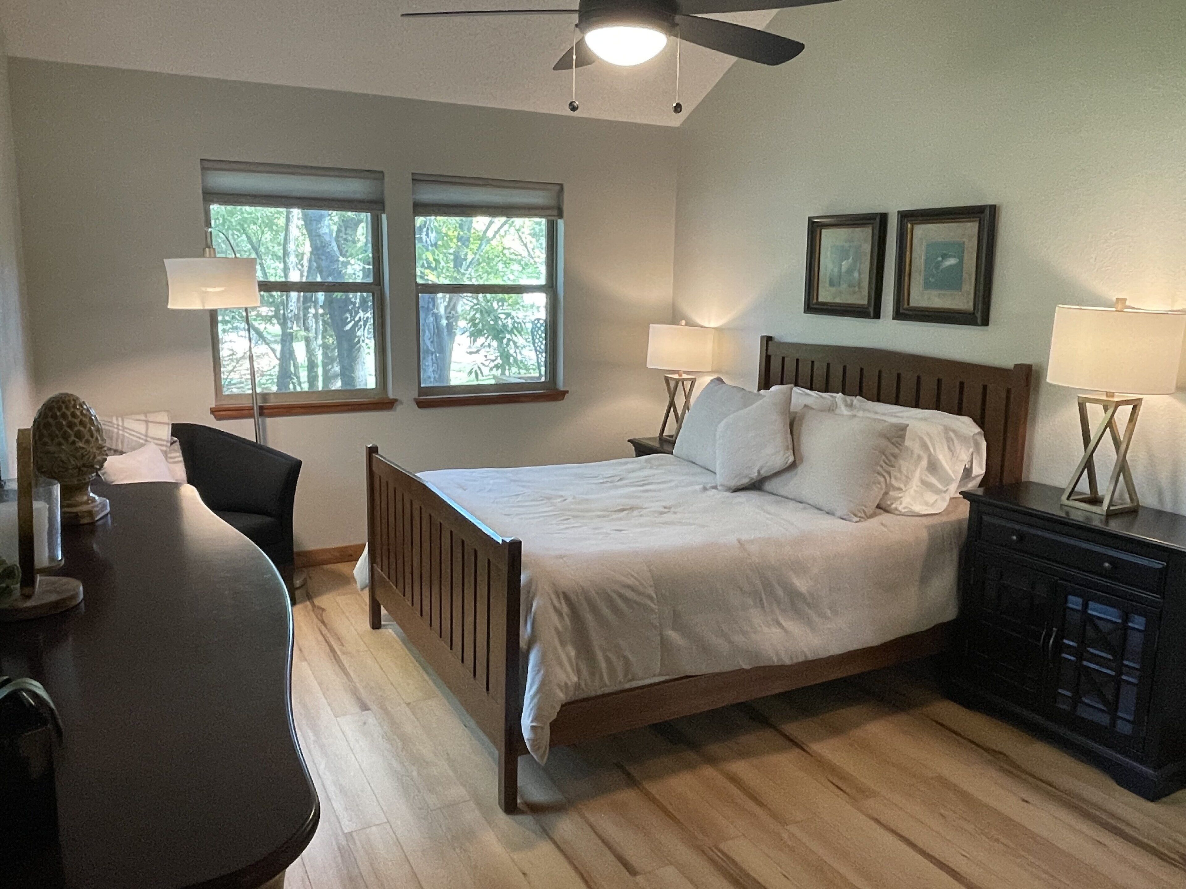 3 bedrooms, desk, free WiFi, bed sheets