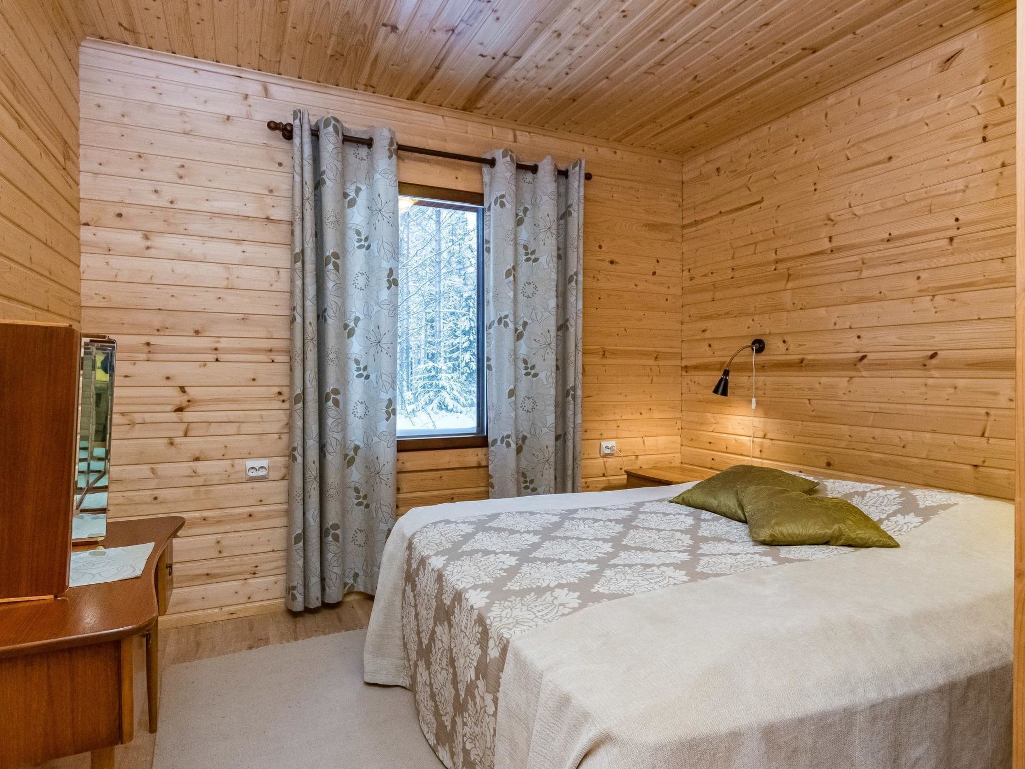 2 Schlafzimmer, Internetzugang