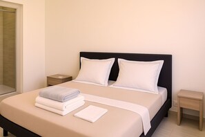 4 Schlafzimmer, Bügeleisen/Bügelbrett, kostenloses WLAN, Bettwäsche