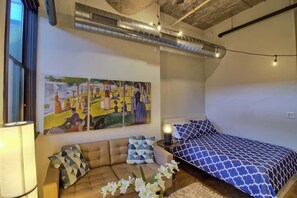 Interior - Chic Ultramodern Minimalist Studio Loft + Patio (Saint Louis)
