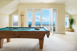 Games room - Oceanfront, Pool+Hot Tub, Game Room, Views | Steps to Beach | Lido by AvantStay (Hilton Head Island)