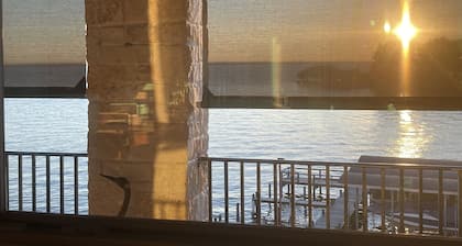 Heron Harbor@Lake Livingston. Waterfront, Beach & pool