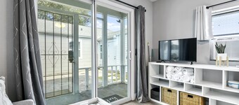 St. Pete Tiny House: Safe, close to beaches, downtown!