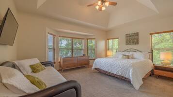 5 bedrooms, iron/ironing board, WiFi, bed sheets