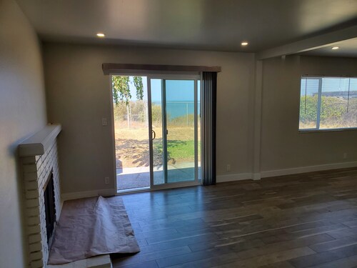 3 bedroom home with bay views Only minutes away from Napa and San Francisco/Napa