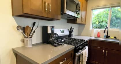 3 bedroom home with bay views. Only minutes away from Napa and San Francisco