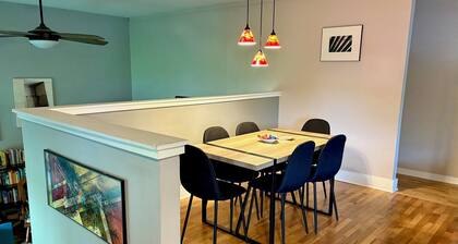 Secluded home-away-from-home with cook's kitchen, serving Ann Arbor & Ypsilanti