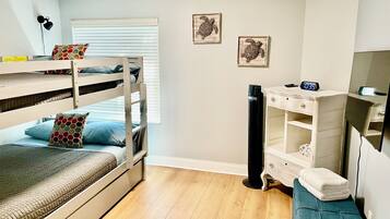 3 soveværelser, skrivebord, strygejern/strygebræt, gratis Wi-Fi